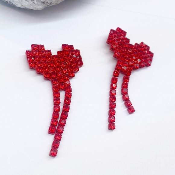 NEW Red Crystal Heart Earrings - Picture 10 of 12